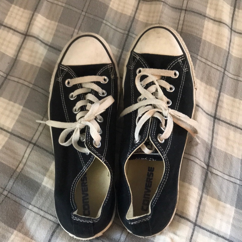 black converse